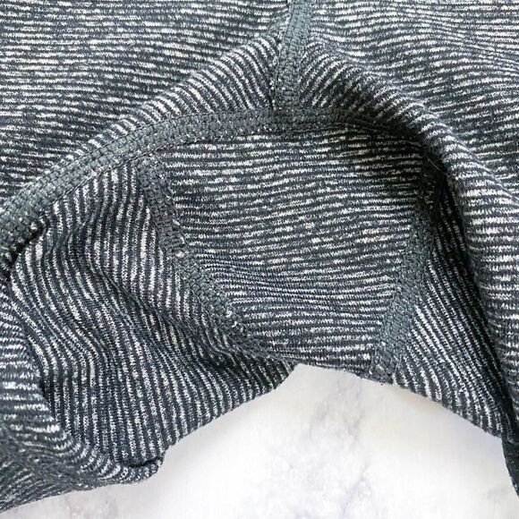 𝅺ZELLA Black & Gray Mid Rise Crop Legging‎ - Picture 6 of 7